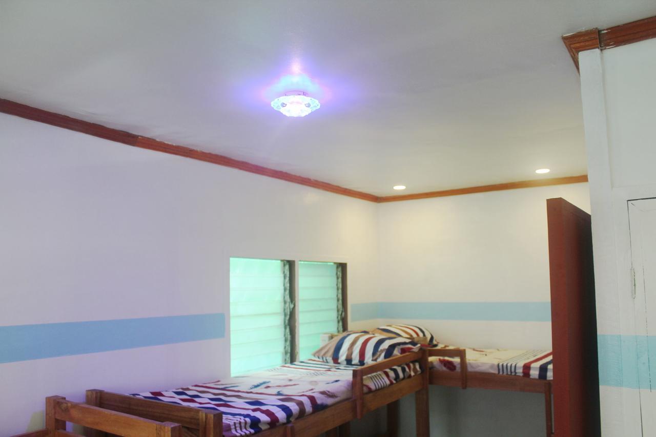 J'S Backpackers Hostel Davao Bagian luar foto