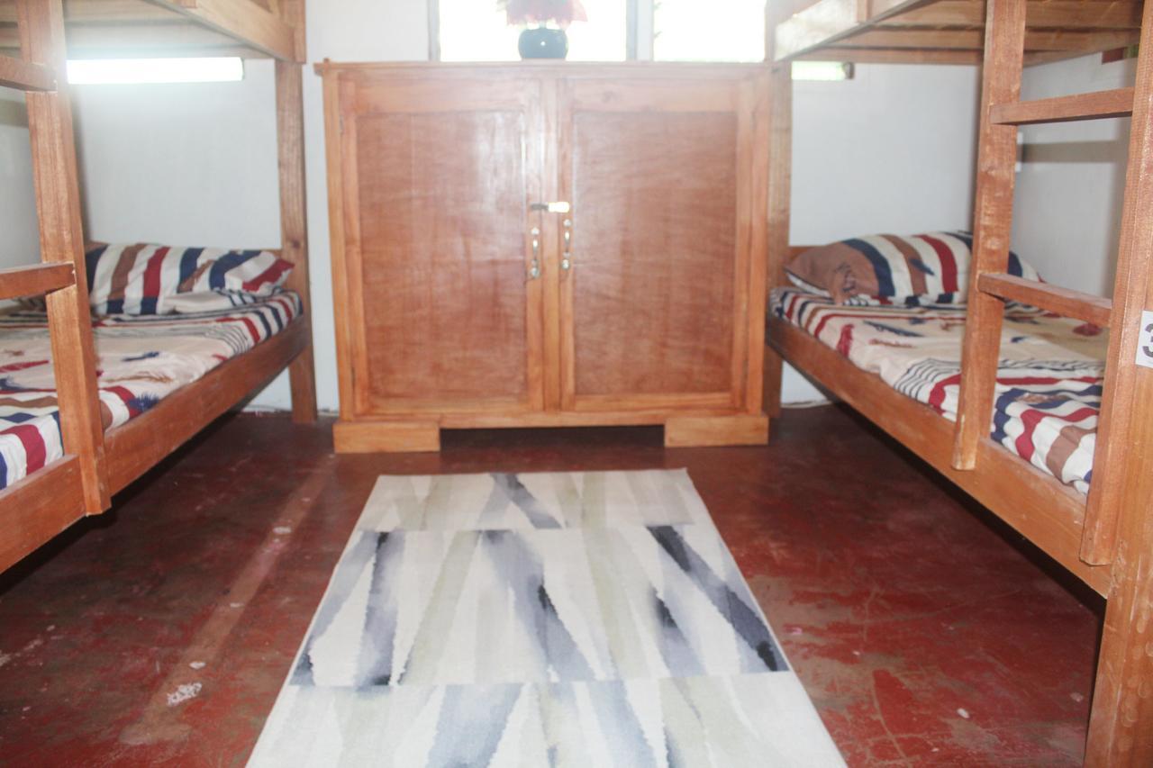 J'S Backpackers Hostel Davao Bagian luar foto