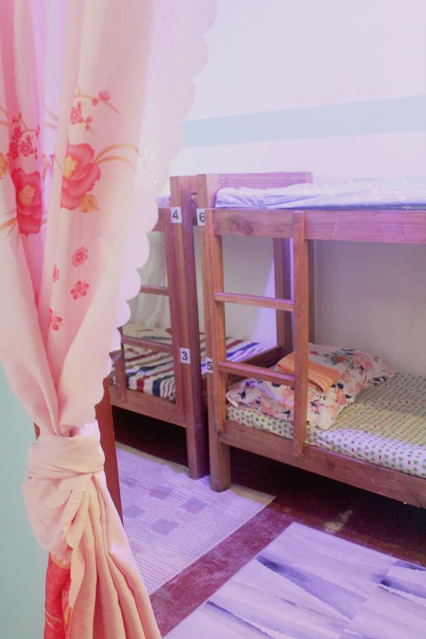 J'S Backpackers Hostel Davao Bagian luar foto